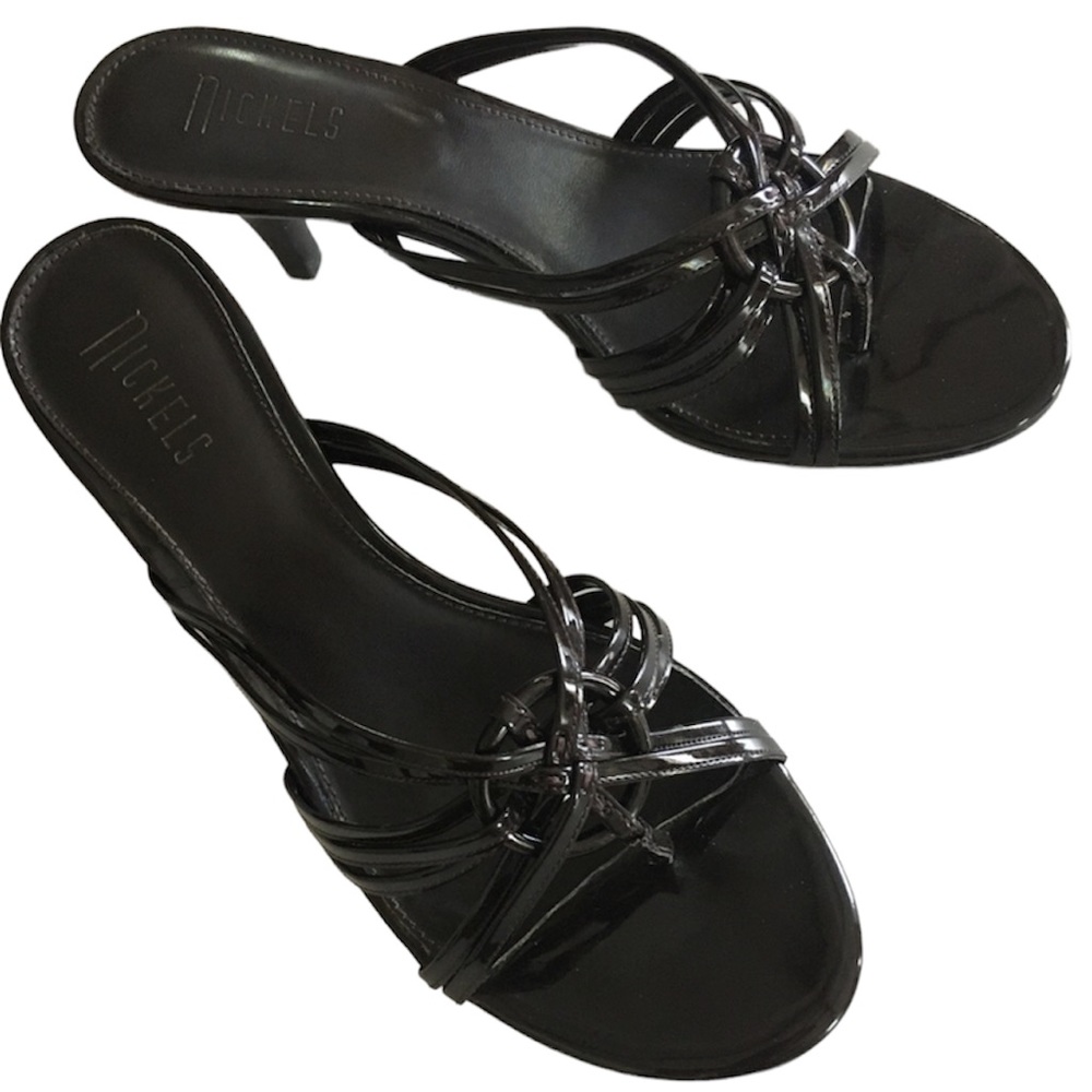 Nickels Newbury T morro patent Toe Thong Sandal